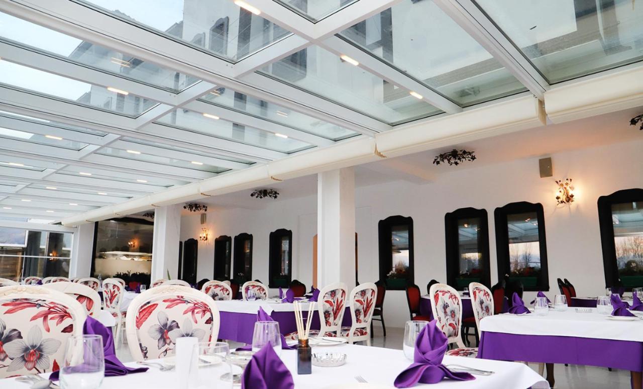 Hotel Vila Zana Гостивар Экстерьер фото